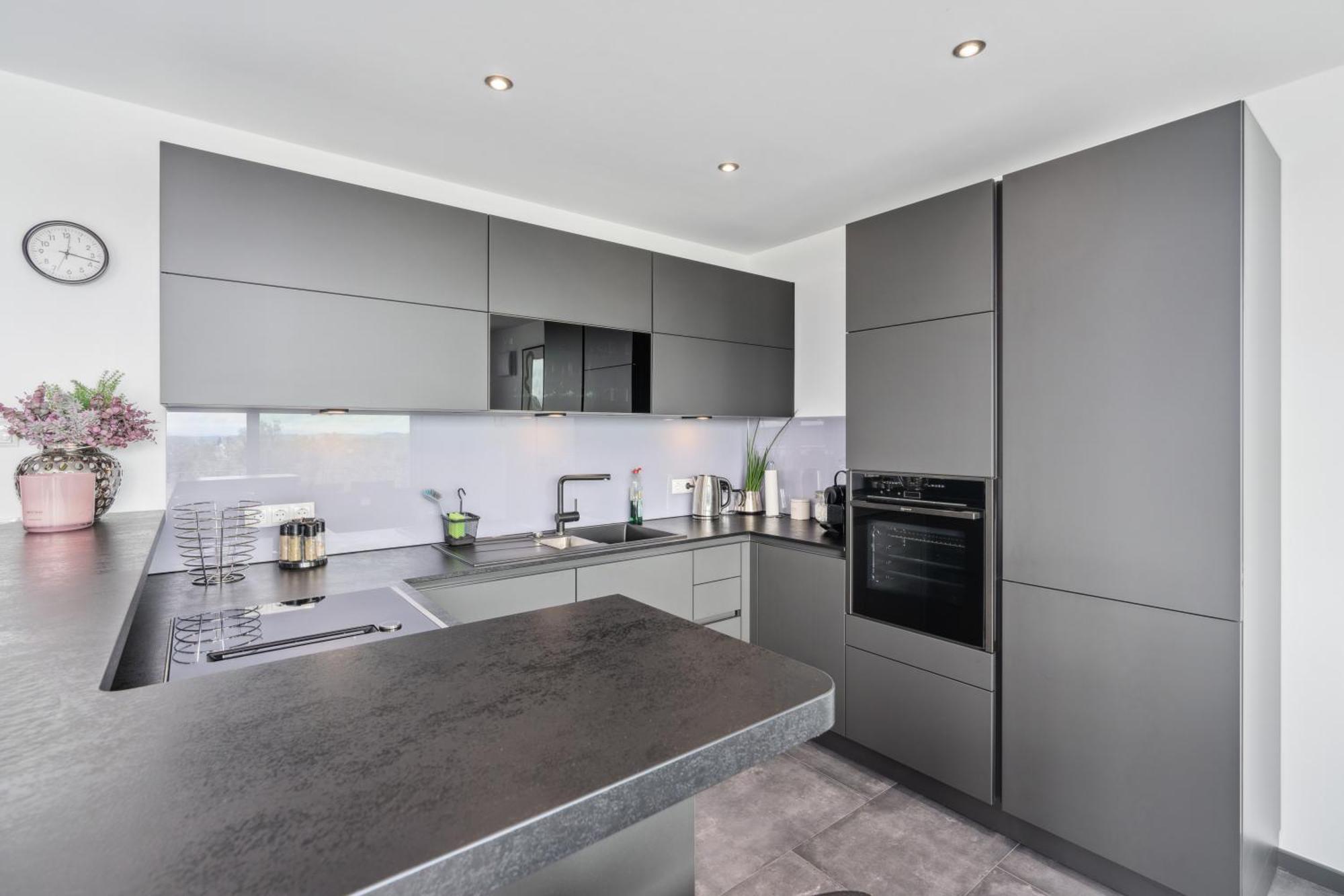 Anytime - Penthouse Mit Terrasse Und Bergsicht Apartment Friedrichshafen Exterior photo