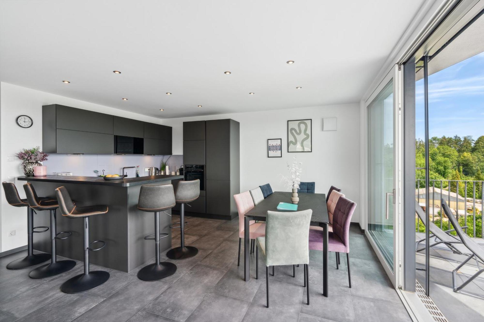 Anytime - Penthouse Mit Terrasse Und Bergsicht Apartment Friedrichshafen Exterior photo